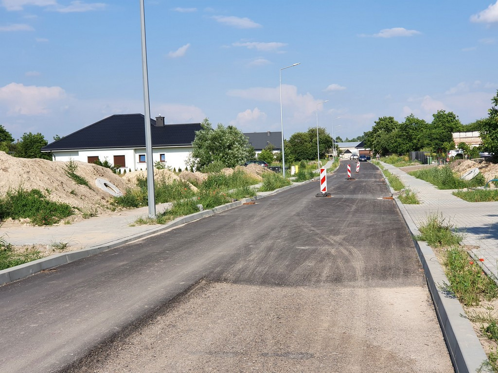 Hrubieszów: Prace przy budowie Storczykowej, Konwaliowej i Tulipanowej