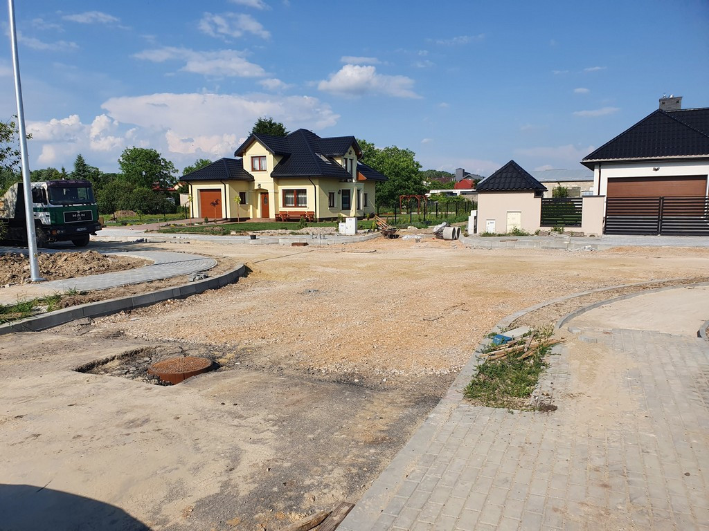Hrubieszów: Prace przy budowie Storczykowej, Konwaliowej i Tulipanowej