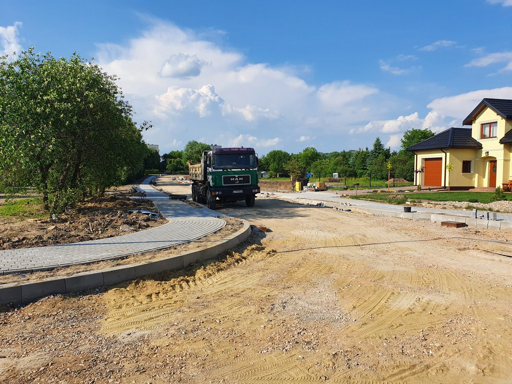 Hrubieszów: Prace przy budowie Storczykowej, Konwaliowej i Tulipanowej