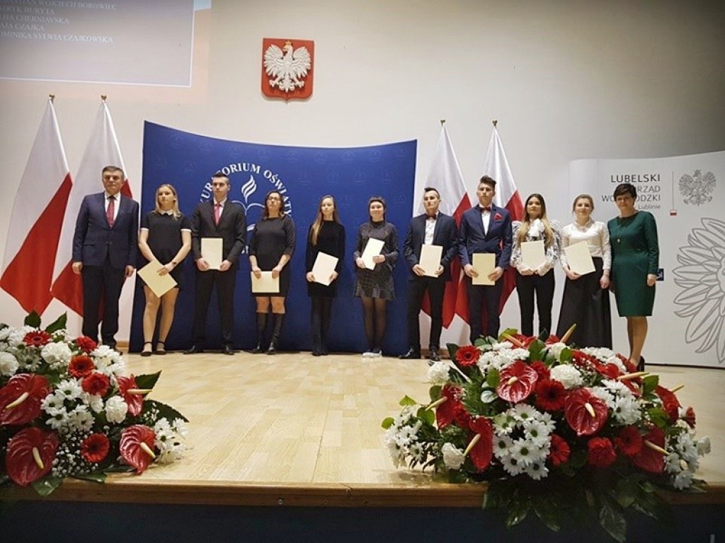 Sypnęło sukcesami uczniów Staszica