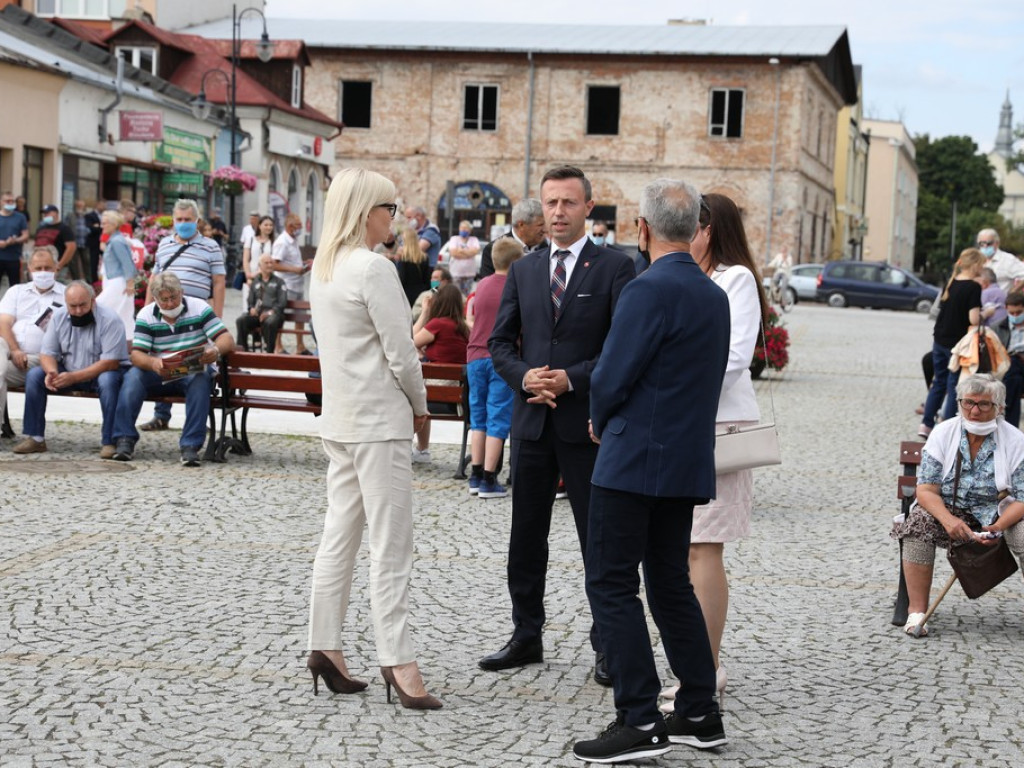 Jacek Sasin w Hrubieszowie. Polityczny konflikt w PiS - komentarze radnych