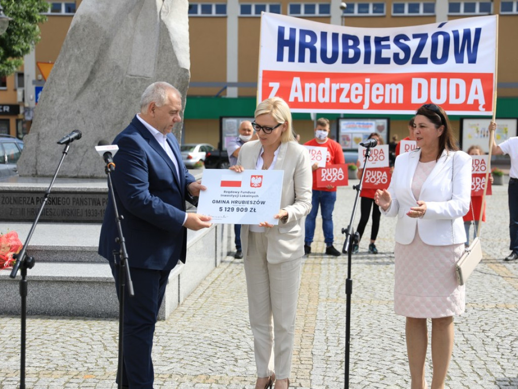 Jacek Sasin w Hrubieszowie. Polityczny konflikt w PiS - komentarze radnych