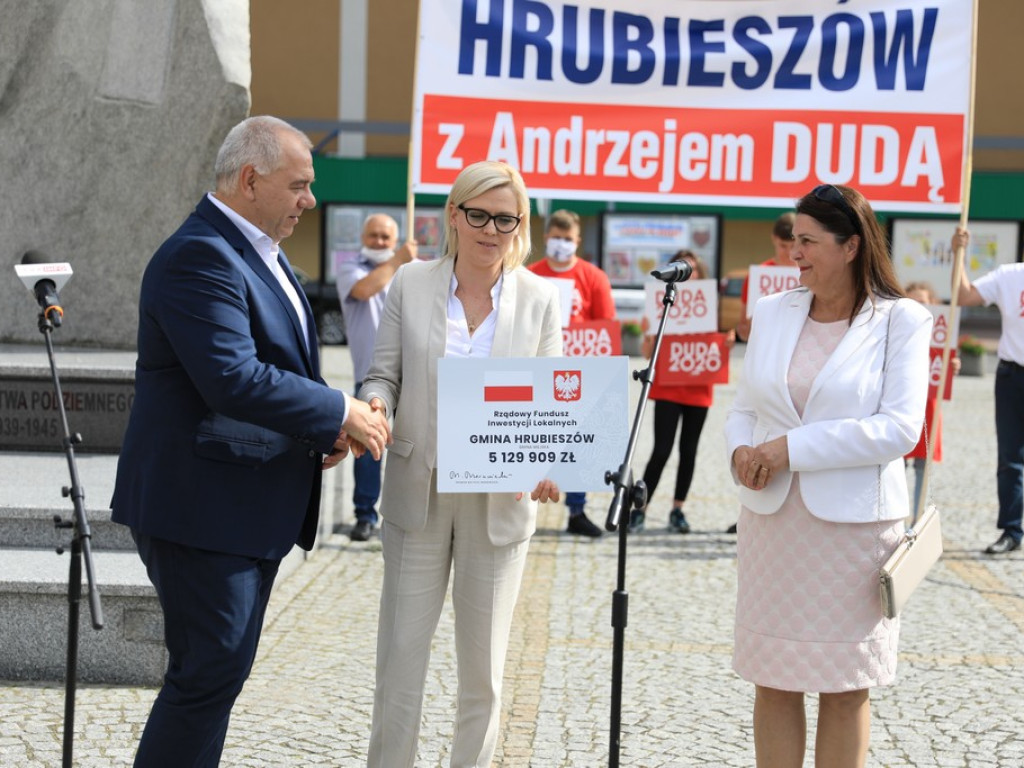 Jacek Sasin w Hrubieszowie. Polityczny konflikt w PiS - komentarze radnych