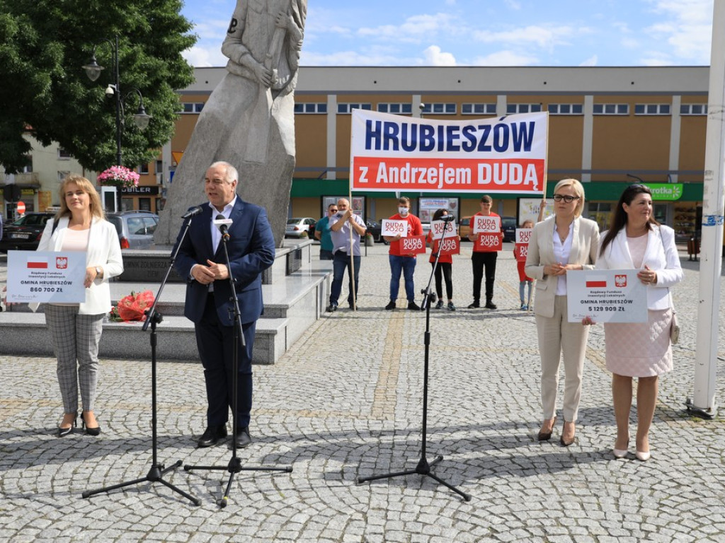 Jacek Sasin w Hrubieszowie. Polityczny konflikt w PiS - komentarze radnych