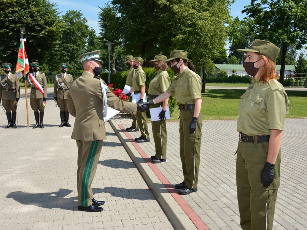 Ślubowanie nowo przyjętych funkcjonariuszy NOSG
