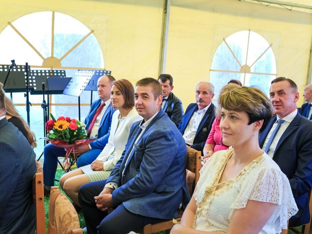Wtopieni w historię dworu w Moroczynie