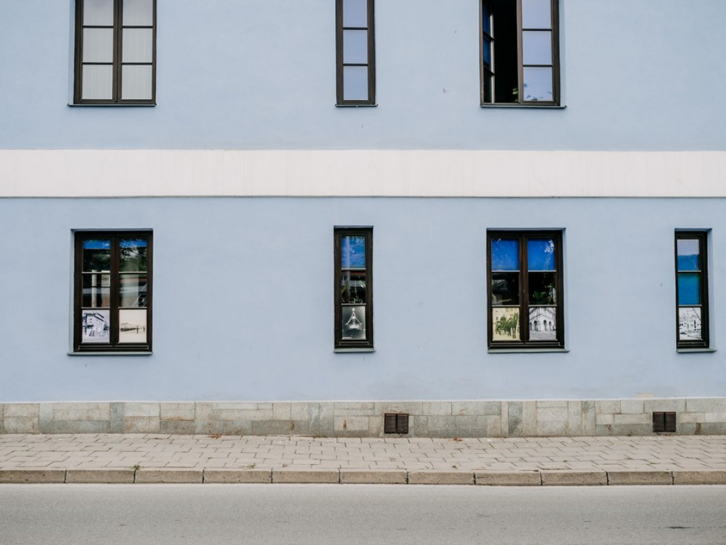 Spacer w czasie przez ulicę Pereca w Zamościu