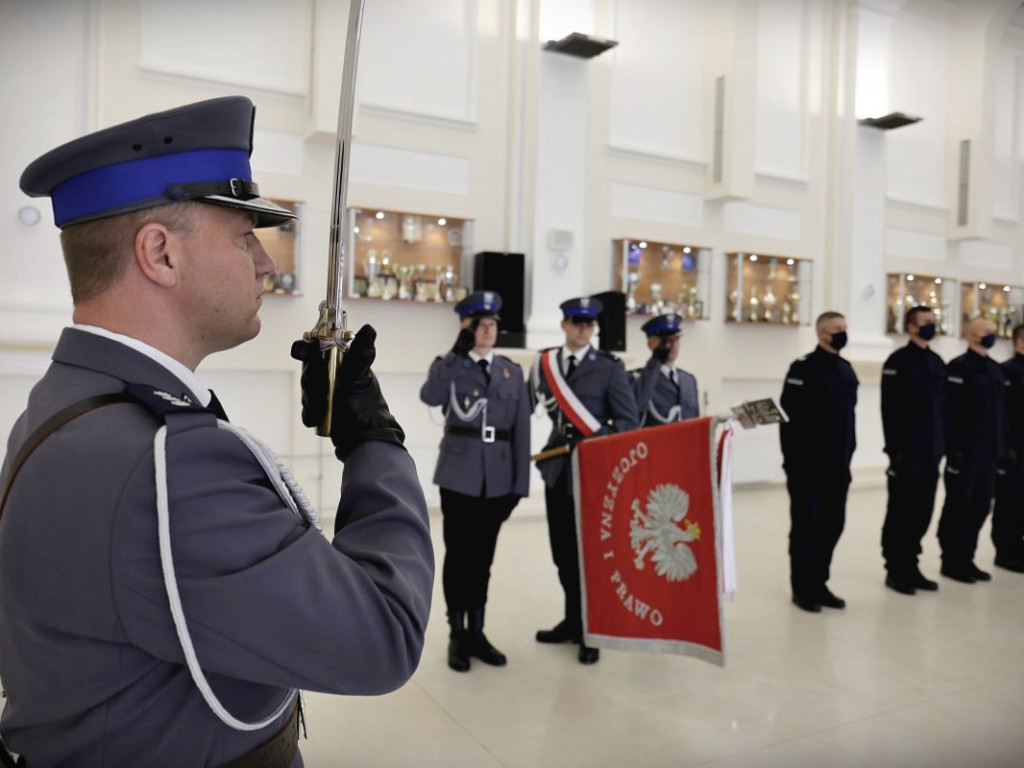 Ślubowanie nowych policjantów