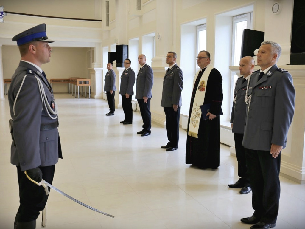 Ślubowanie nowych policjantów