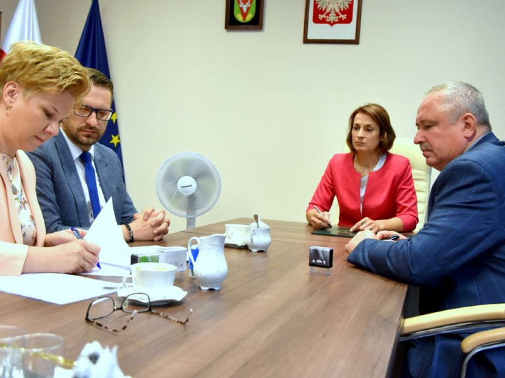 Hrubieszów: Umowy podpisane