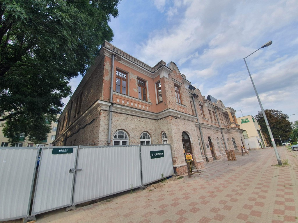Hrubieszów: Trwa remont budynku Syndykatu Rolniczego