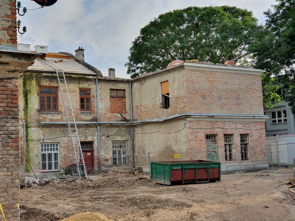 Hrubieszów: Trwa remont budynku Syndykatu Rolniczego