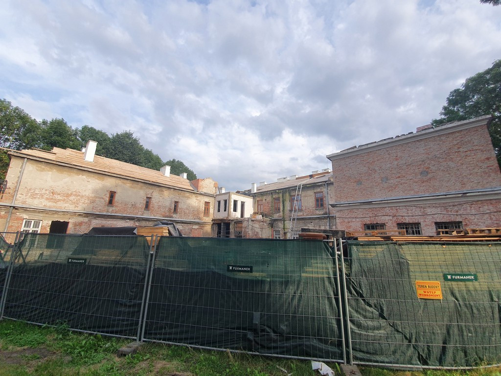 Hrubieszów: Trwa remont budynku Syndykatu Rolniczego
