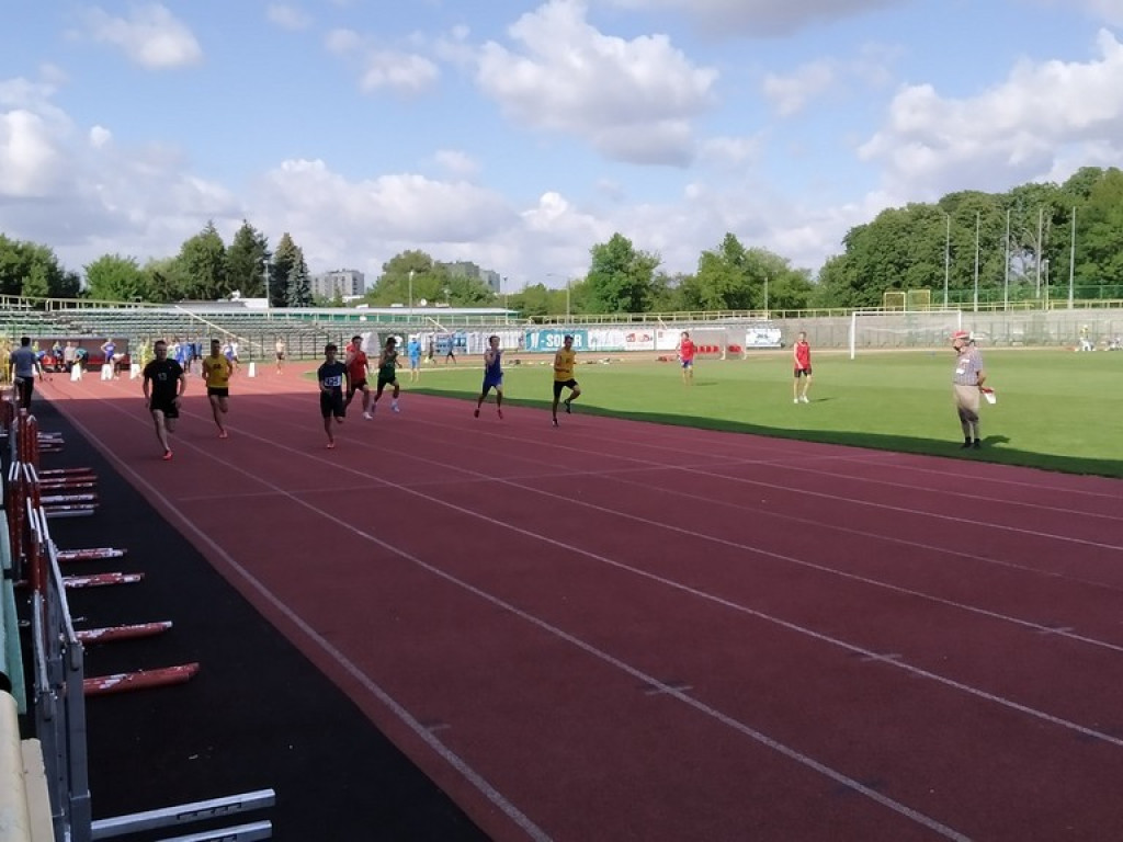 Lekkoatleci Unii rywalizowali w Zamościu - Pech Karoliny Gajewskiej