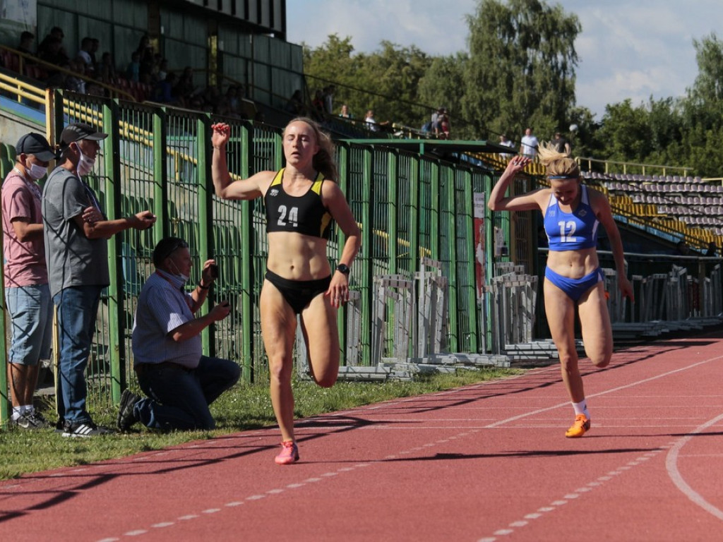 Lekkoatleci Unii rywalizowali w Zamościu - Pech Karoliny Gajewskiej