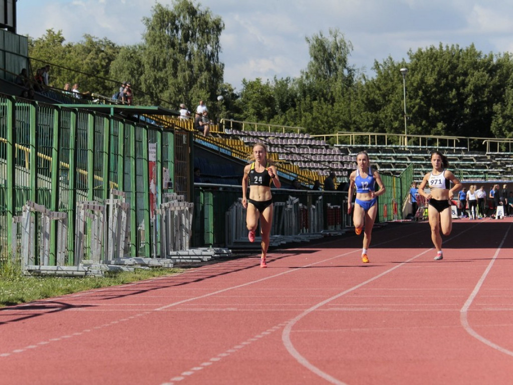 Lekkoatleci Unii rywalizowali w Zamościu - Pech Karoliny Gajewskiej