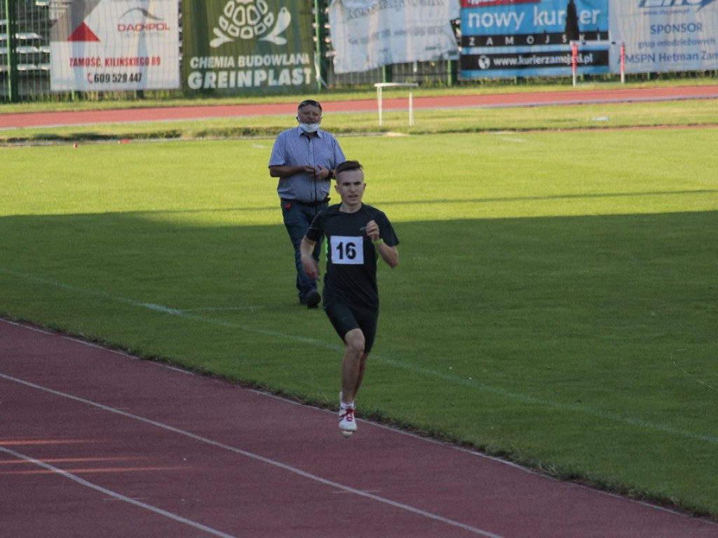 Lekkoatleci Unii rywalizowali w Zamościu - Pech Karoliny Gajewskiej