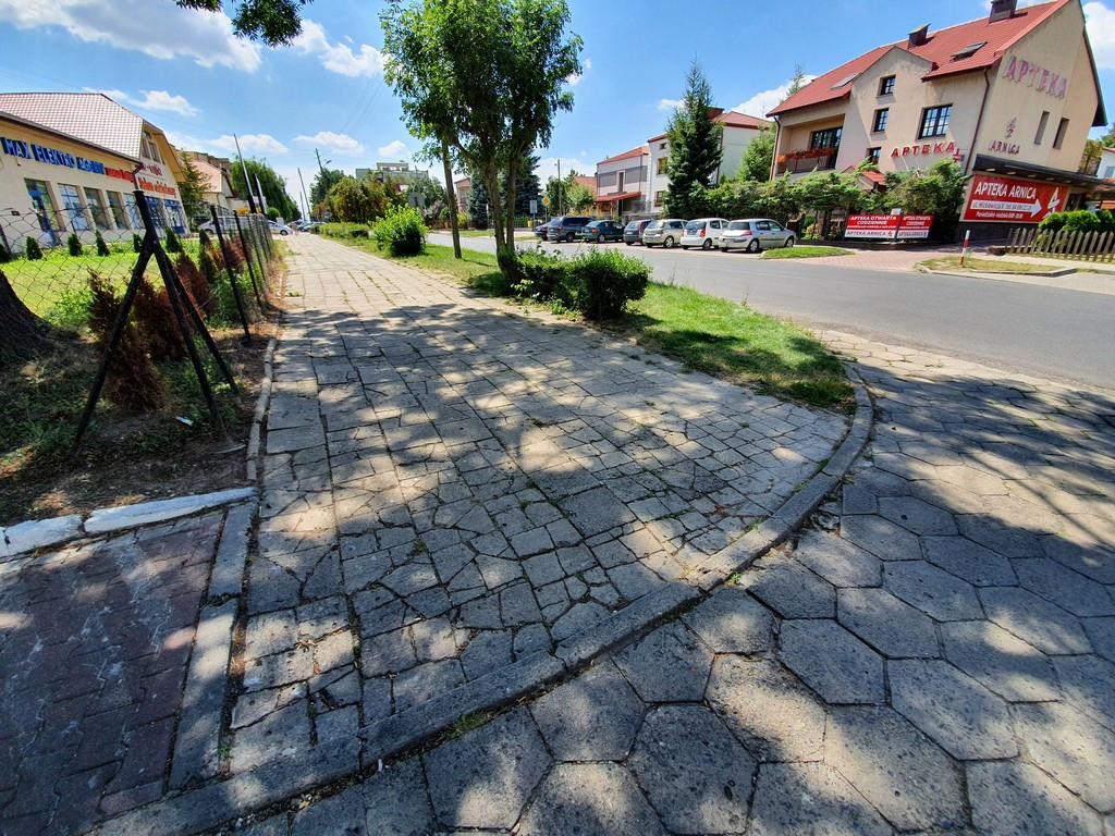 Tu będą nowe chodniki - ulica Mickiewicza