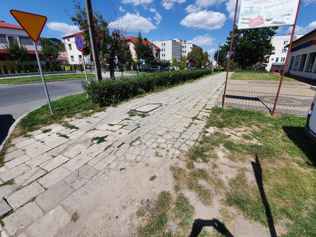 Tu będą nowe chodniki - ulica Mickiewicza
