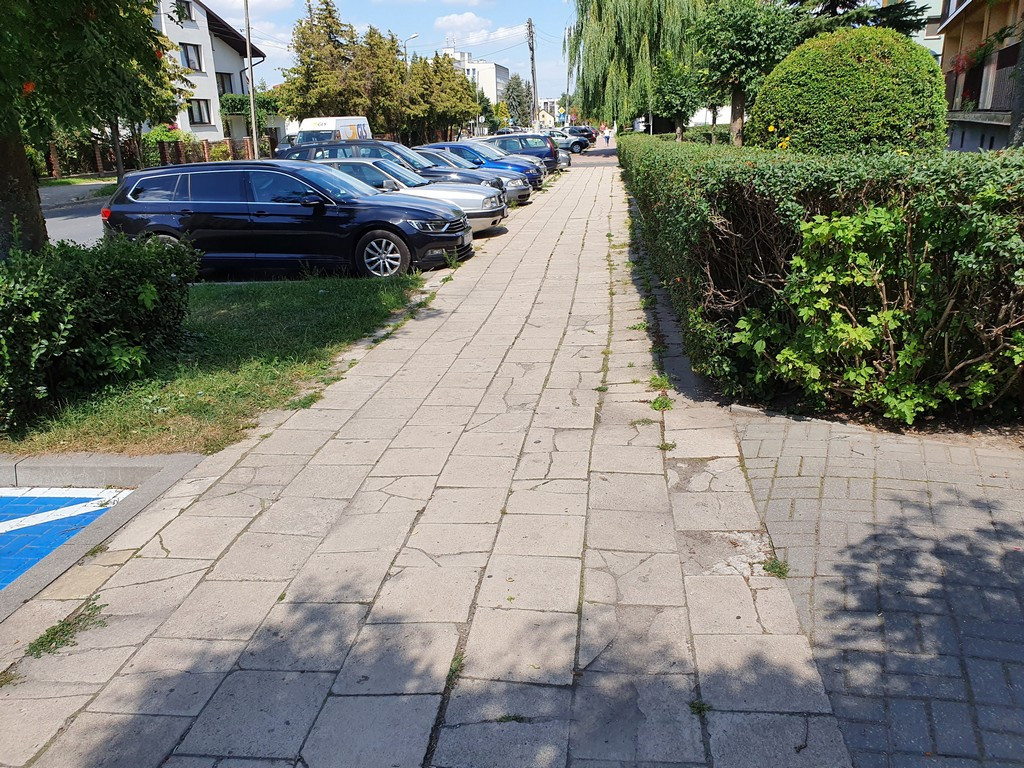 Tu będą nowe chodniki - ulica Mickiewicza