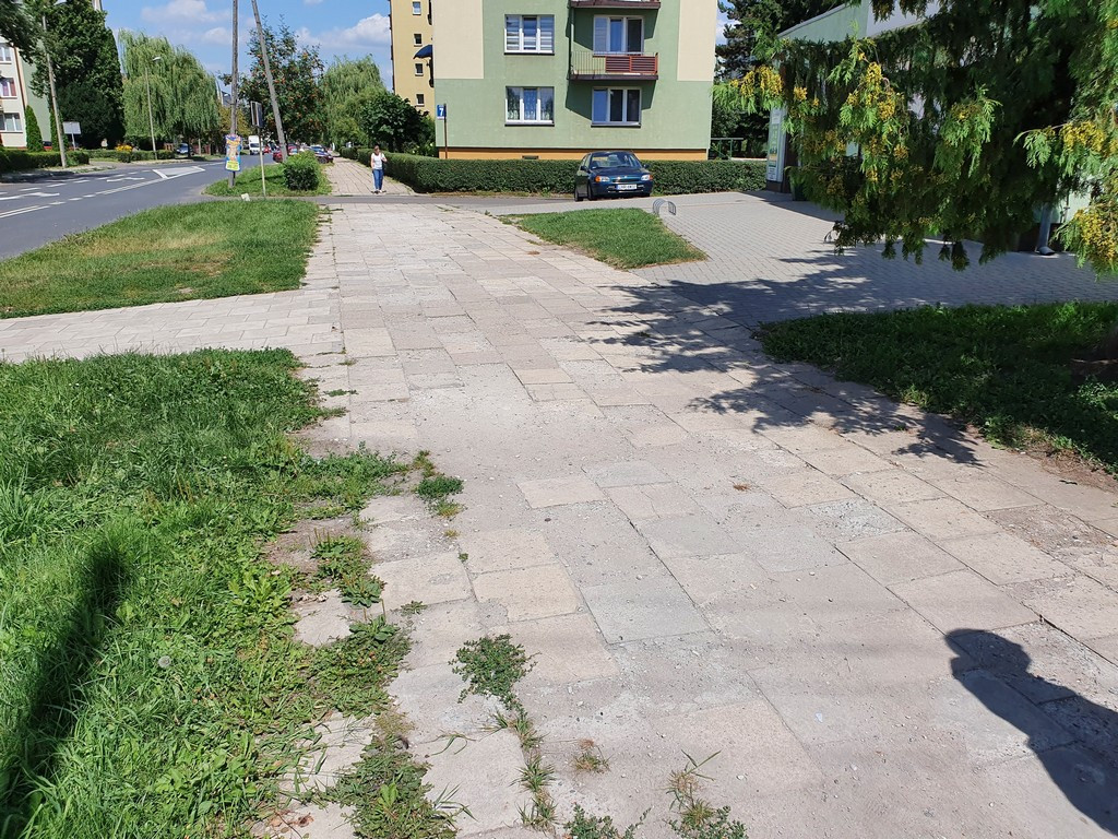 Tu będą nowe chodniki - ulica Mickiewicza