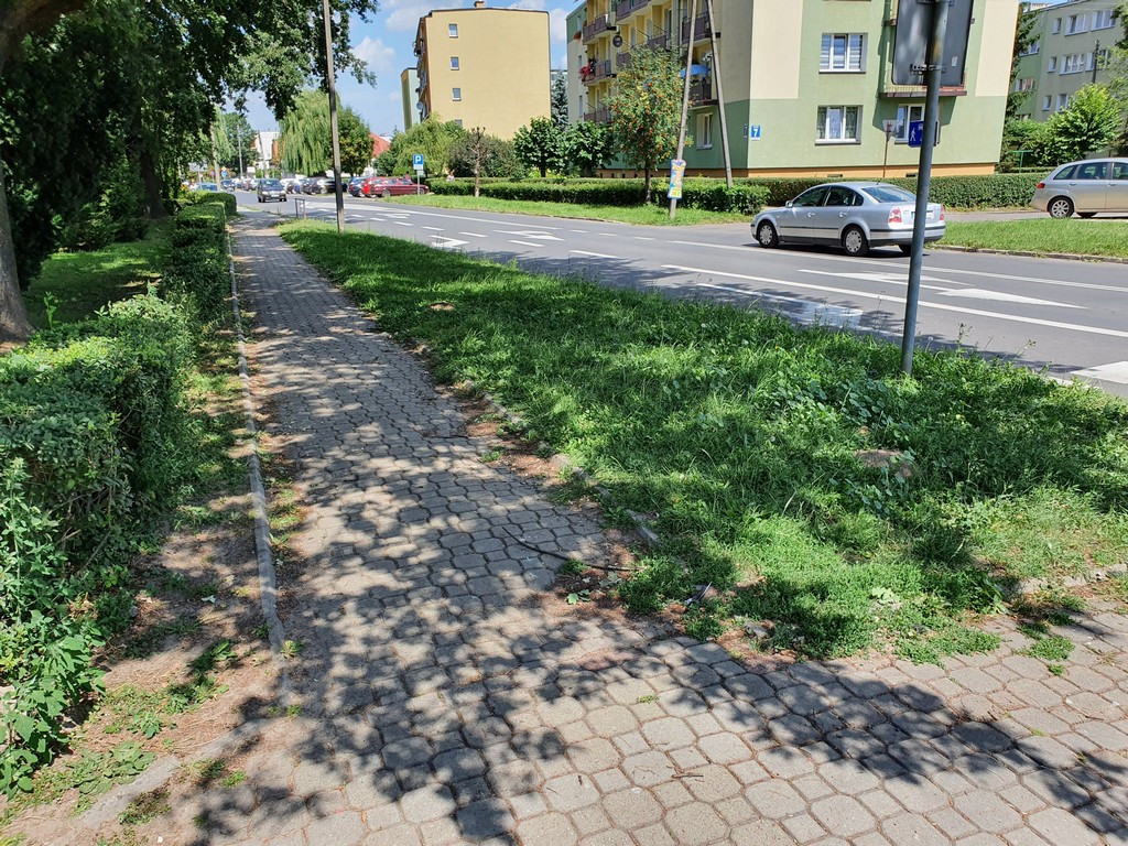 Tu będą nowe chodniki - ulica Mickiewicza
