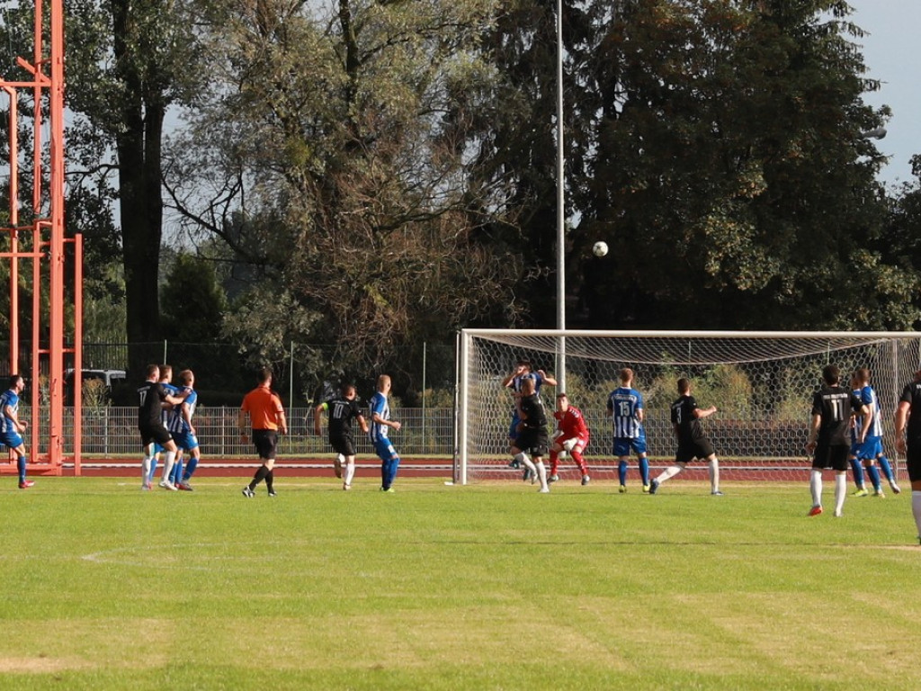IV liga: Porażka Unii, wysokie zwycięstwo Kryształu