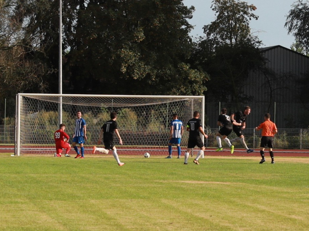 IV liga: Porażka Unii, wysokie zwycięstwo Kryształu