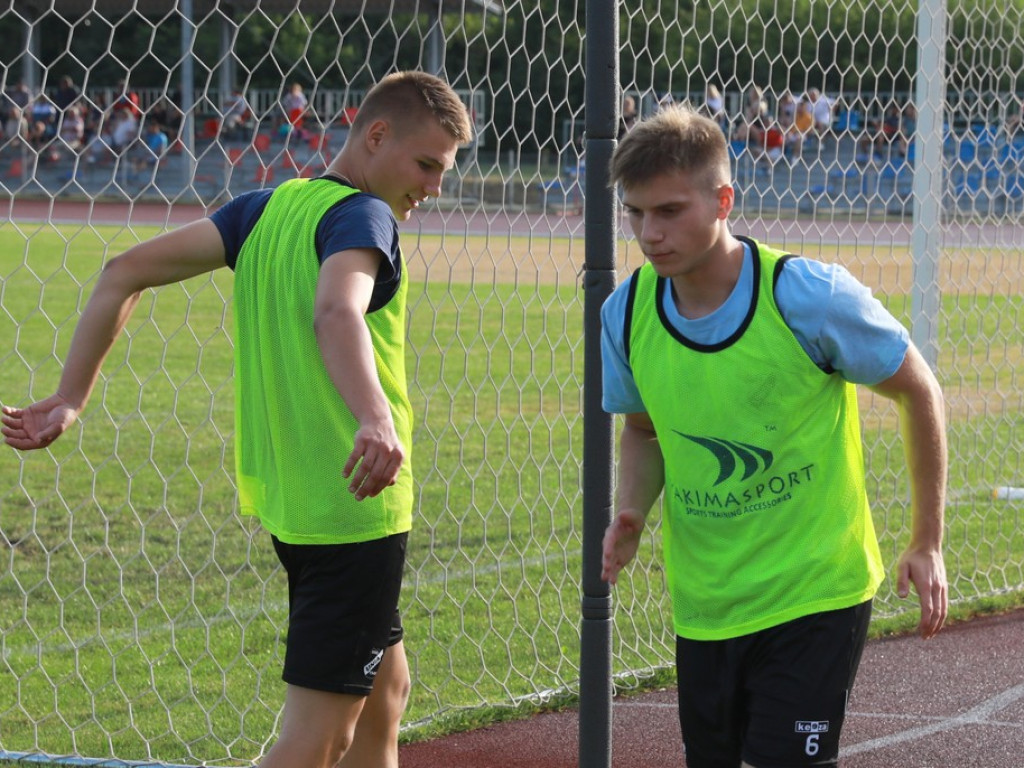 IV liga: Porażka Unii, wysokie zwycięstwo Kryształu