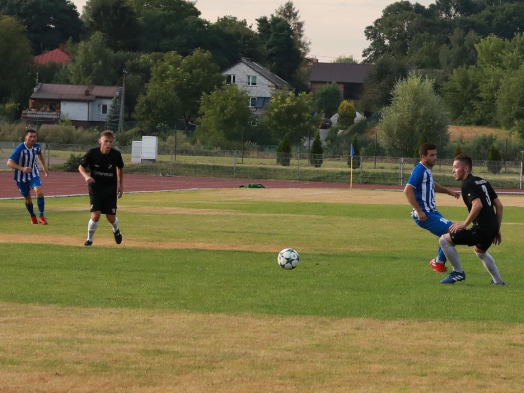 IV liga: Porażka Unii, wysokie zwycięstwo Kryształu