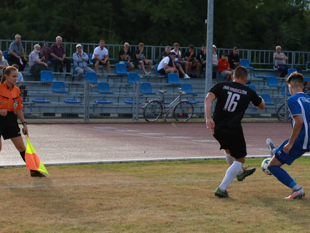 IV liga: Porażka Unii, wysokie zwycięstwo Kryształu