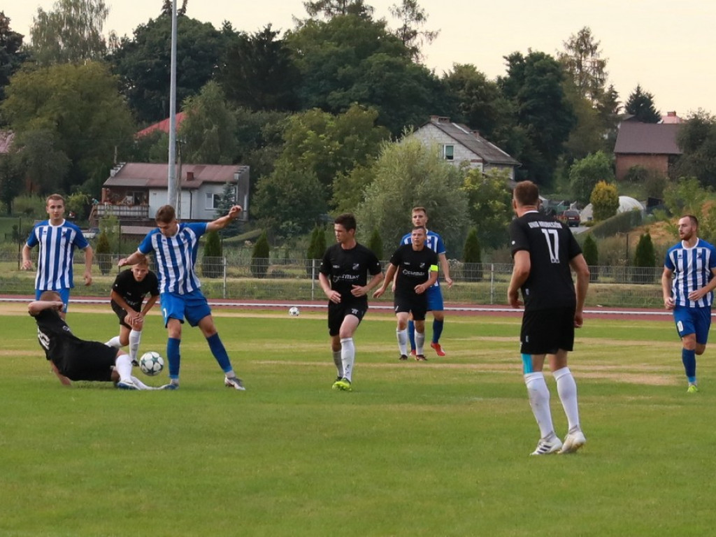 IV liga: Porażka Unii, wysokie zwycięstwo Kryształu