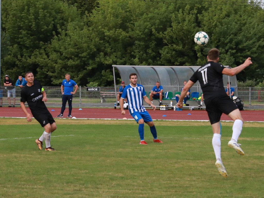 IV liga: Porażka Unii, wysokie zwycięstwo Kryształu