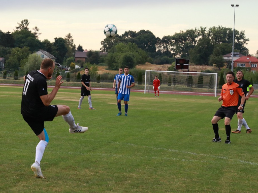 IV liga: Porażka Unii, wysokie zwycięstwo Kryształu