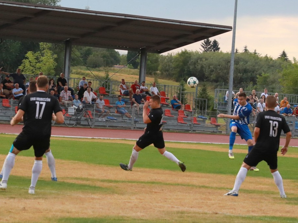 IV liga: Porażka Unii, wysokie zwycięstwo Kryształu