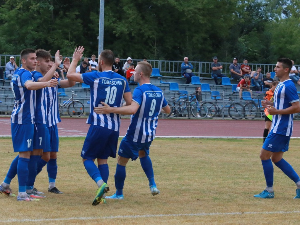 IV liga: Porażka Unii, wysokie zwycięstwo Kryształu