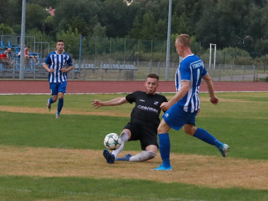 IV liga: Porażka Unii, wysokie zwycięstwo Kryształu