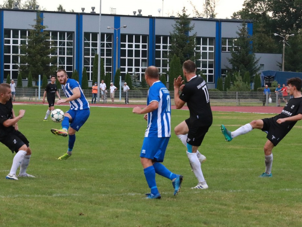 IV liga: Porażka Unii, wysokie zwycięstwo Kryształu