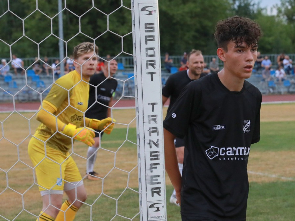 IV liga: Porażka Unii, wysokie zwycięstwo Kryształu