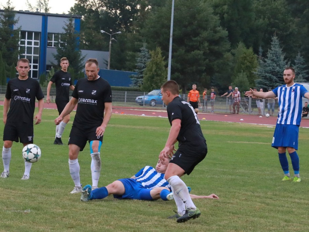 IV liga: Porażka Unii, wysokie zwycięstwo Kryształu