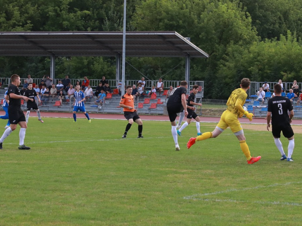 IV liga: Porażka Unii, wysokie zwycięstwo Kryształu