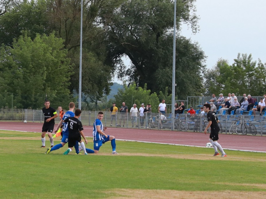IV liga: Porażka Unii, wysokie zwycięstwo Kryształu