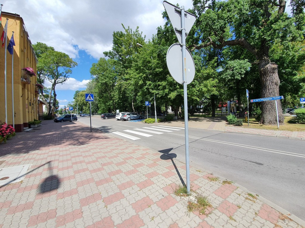 Tu będą nowe chodniki - ulica mjr. Dobrzańskiego 