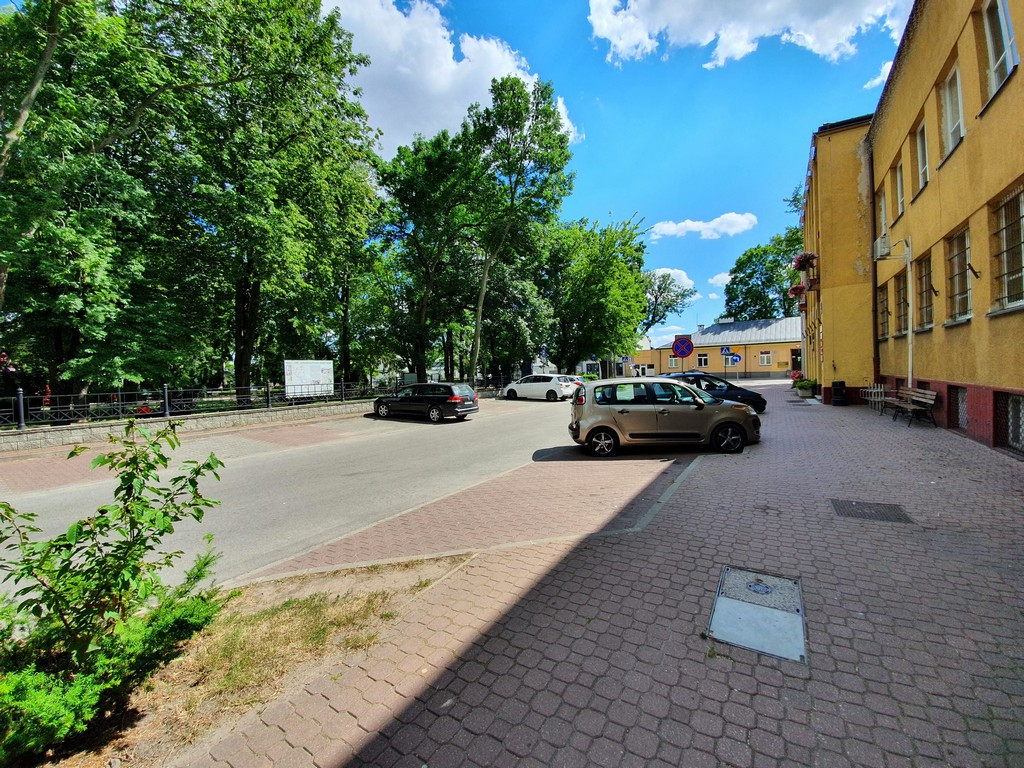 Tu będą nowe chodniki - ulica mjr. Dobrzańskiego 