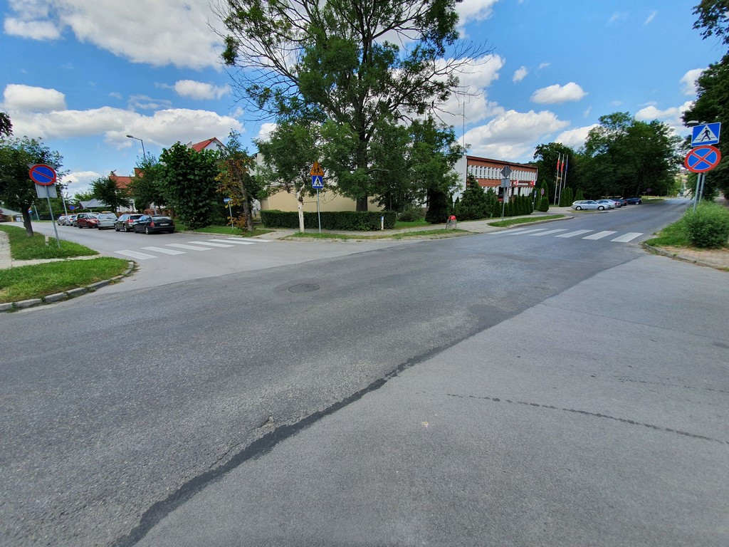 Tu będą nowe chodniki - ulica mjr. Dobrzańskiego 