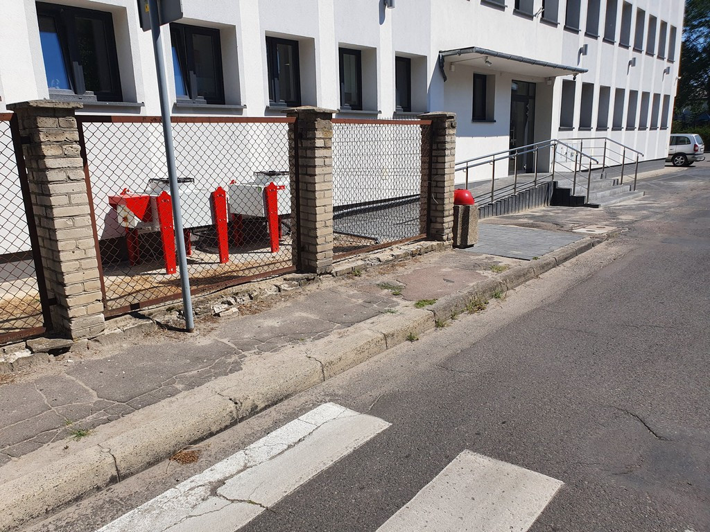 Tu będą nowe chodniki - ulica Narutowicza