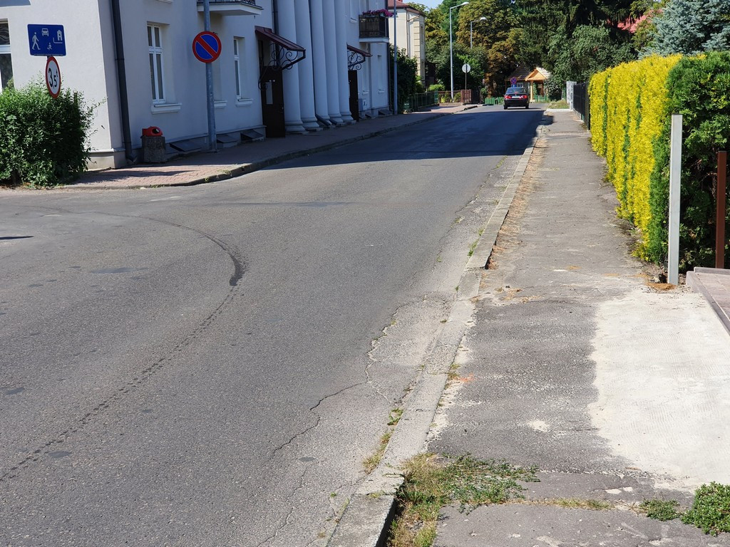 Tu będą nowe chodniki - ulica Narutowicza