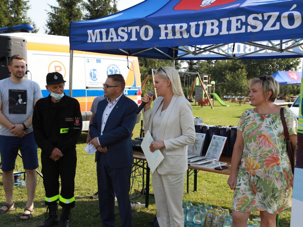 Hrubieszów: Ćwiczenia terenowe w zakresie ratownictwa drogowego i udzielania pierwszej pomocy przedmedycznej