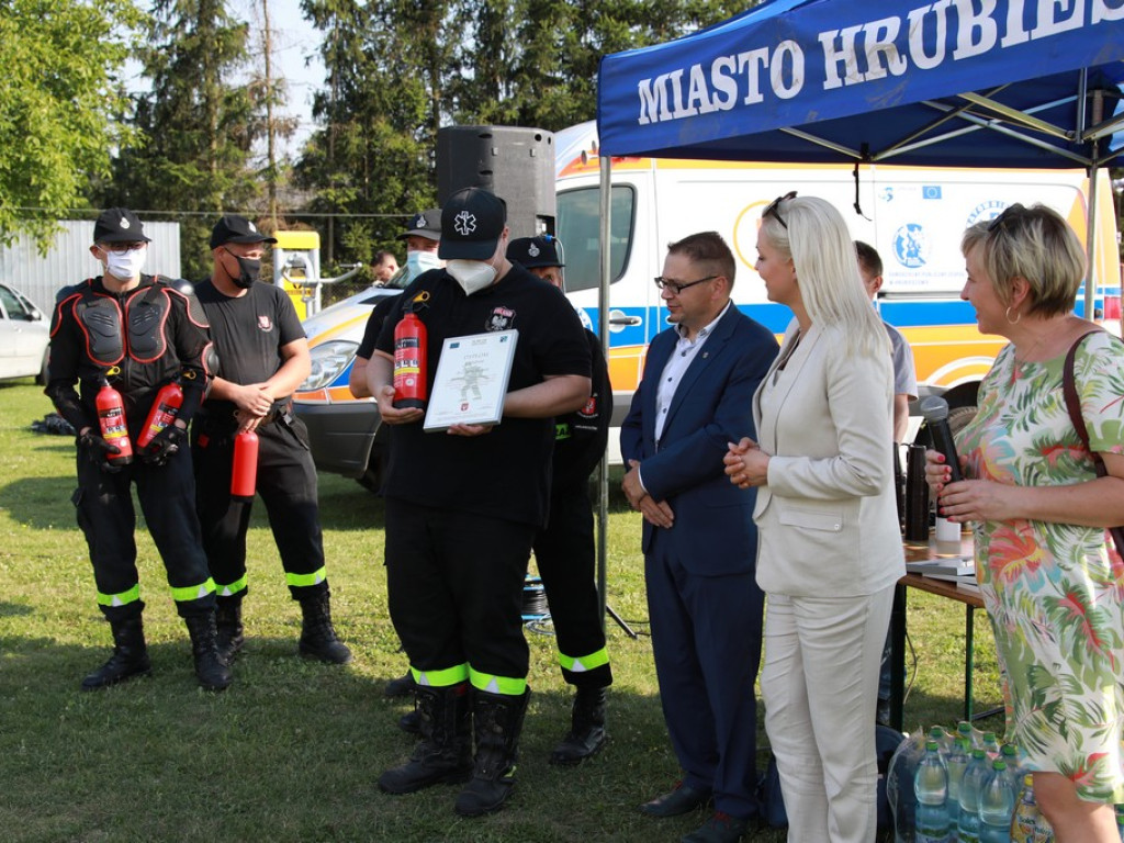 Hrubieszów: Ćwiczenia terenowe w zakresie ratownictwa drogowego i udzielania pierwszej pomocy przedmedycznej