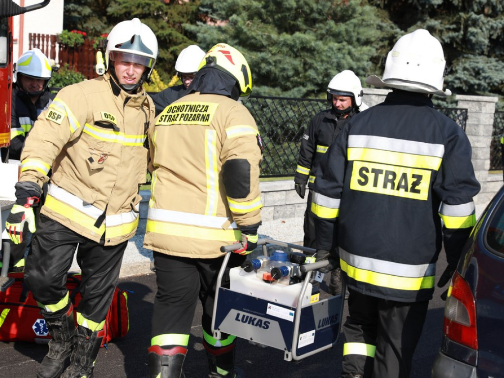 Hrubieszów: Ćwiczenia terenowe w zakresie ratownictwa drogowego i udzielania pierwszej pomocy przedmedycznej